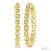 1/8 Ctw Geometric Carving Round Cut Diamond Fashion Hoop Earring in 10K Yellow Gold