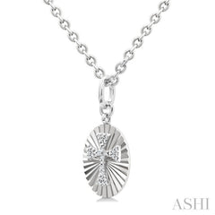1/10 Ctw Oval Fluted Medallion Round Cut Diamond Cross Pendant With Chain in Sterling Silver