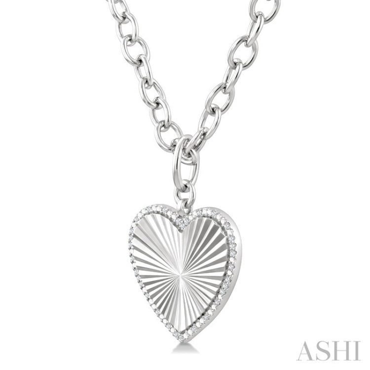 1/10 Ctw Heart Fluted Medallion Round Cut Diamond Pendant With Chain in Sterling Silver