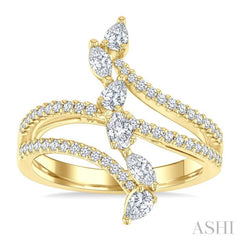 3/4 Ctw Three-Way Split Shank Mixed Diamond Cut Fashion Ring in 14K Yellow Gold