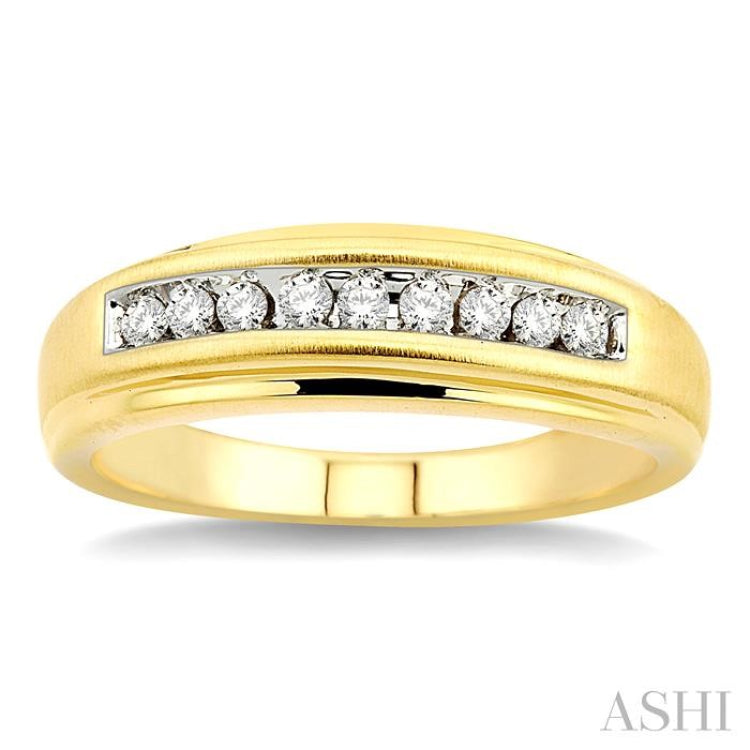 1/6 Ctw Round Diamond Women's Ring in 14K Yellow Gold