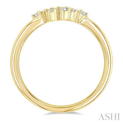1/8 Ctw Petite Open Center Scatter Round Cut Diamond Fashion Ring in 14K Yellow Gold