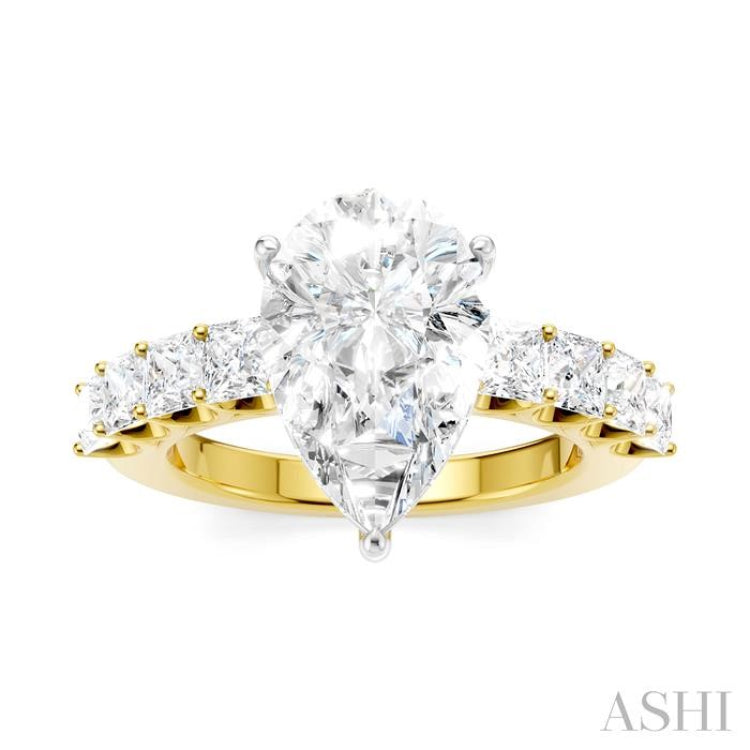 1 1/3 Ctw Pear Shape Princess and Round Cut Diamond Semi-Mount Engagement Ring in 14K Yellow and White Gold