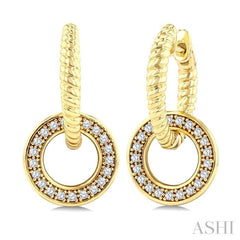 1/4 Ctw Rope Textured and Round Cut Diamond Interlocked Circle Fashion Earring in 10K Yellow Gold