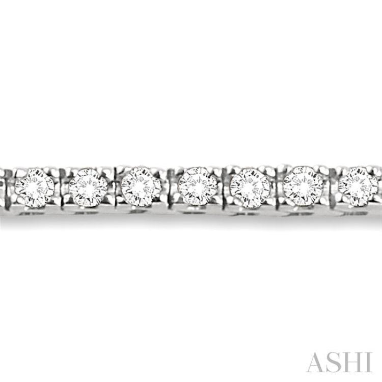 2 Ctw Square Shape Round Cut Diamond Tennis Bracelet in 14K White Gold