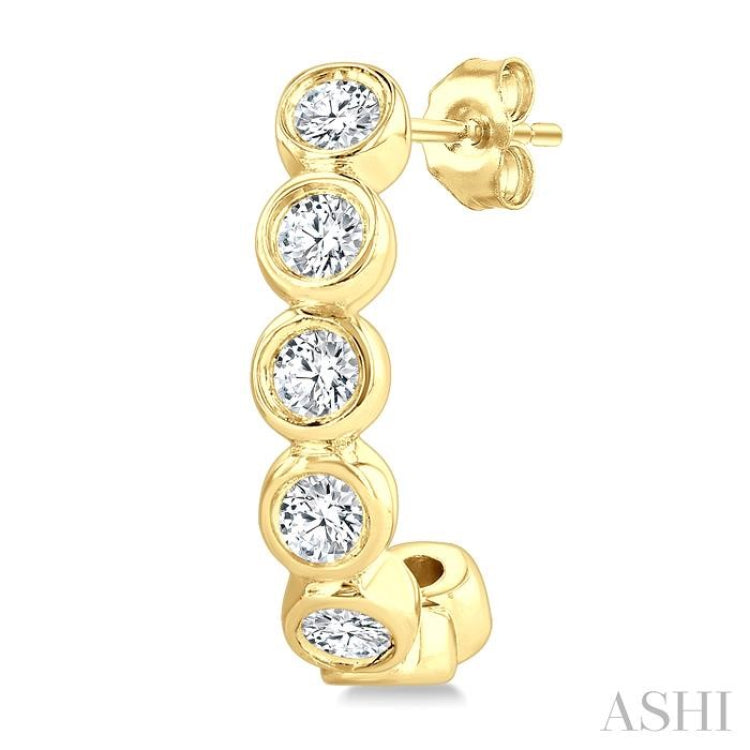 1/4 Ctw Petite Bezel Set Round Cut Diamond Fashion Half Hoop Earring in 10K Yellow Gold