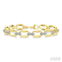1/10 Ctw Bold Link Round Cut Diamond Fashion Bracelet in Yellow Gold Vermeil