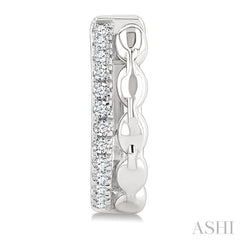 1/10 Ctw Round Cut Diamond Open Link Petite Huggie Earrings in 10K White Gold