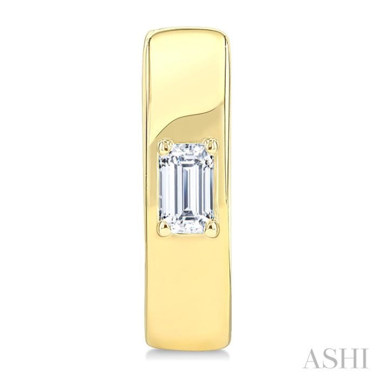 1/6 Ctw Octagon Shape Diamond Petite Huggie Earrings in 10K Yellow Gold