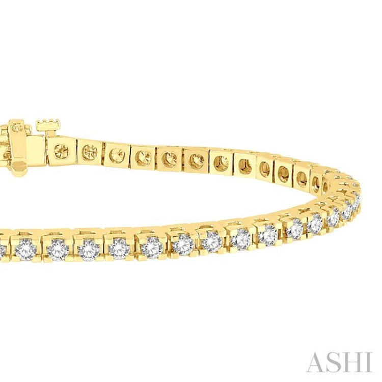 3 Ctw Square Shape Round Cut Diamond Tennis Bracelet in 14K Yellow Gold