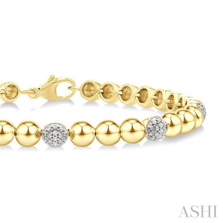 5 MM Bold Bead and 1/6 Ctw Round Cut Diamond Fashion Bracelet in Yellow Gold Vermeil