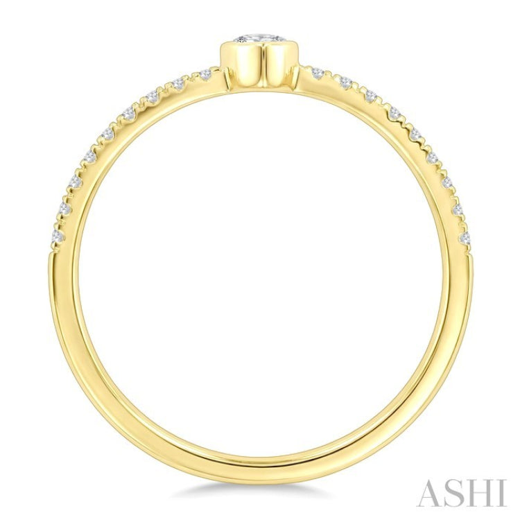 1/3 Ctw Bezel Set Pear and Round Cut Diamond Fashion Ring in 14K Yellow Gold