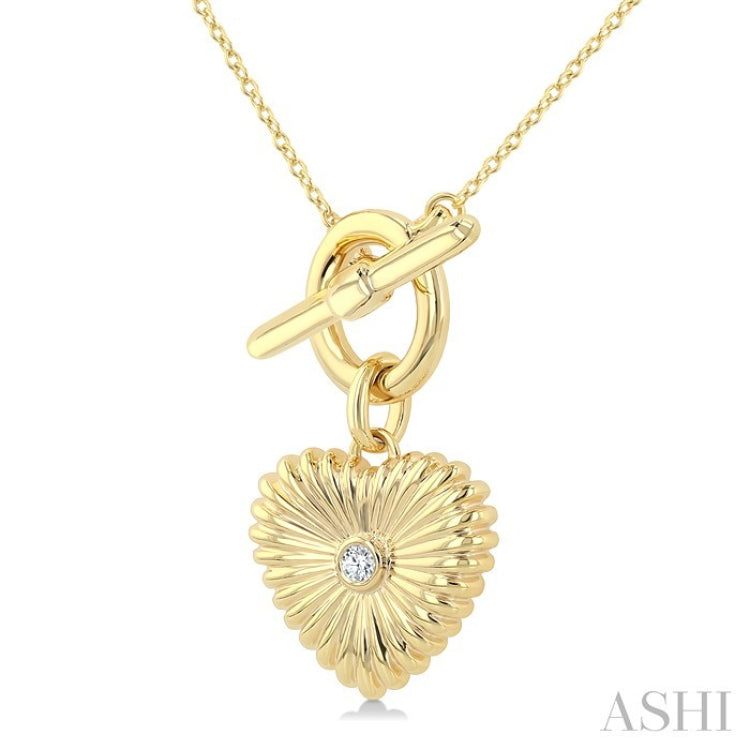 1/50 Ctw Bezel Set Round Cut Diamond Fluted Heart Charm Toggle Fashion Necklace in 10K Yellow Gold