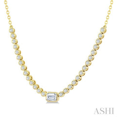 1/2 Ctw Halfway Bezel Set Emerald and Round Cut Diamond Necklace in 14K Yellow Gold
