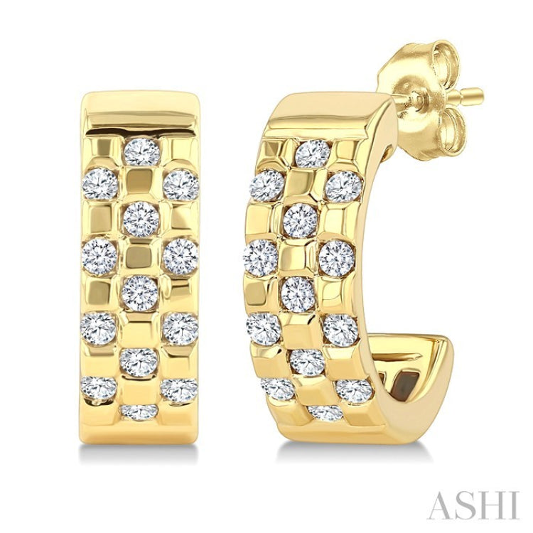 1/4 Ctw Round Cut Diamond Checkered Half Hoop Fashion Earrings in 10K Yellow Gold