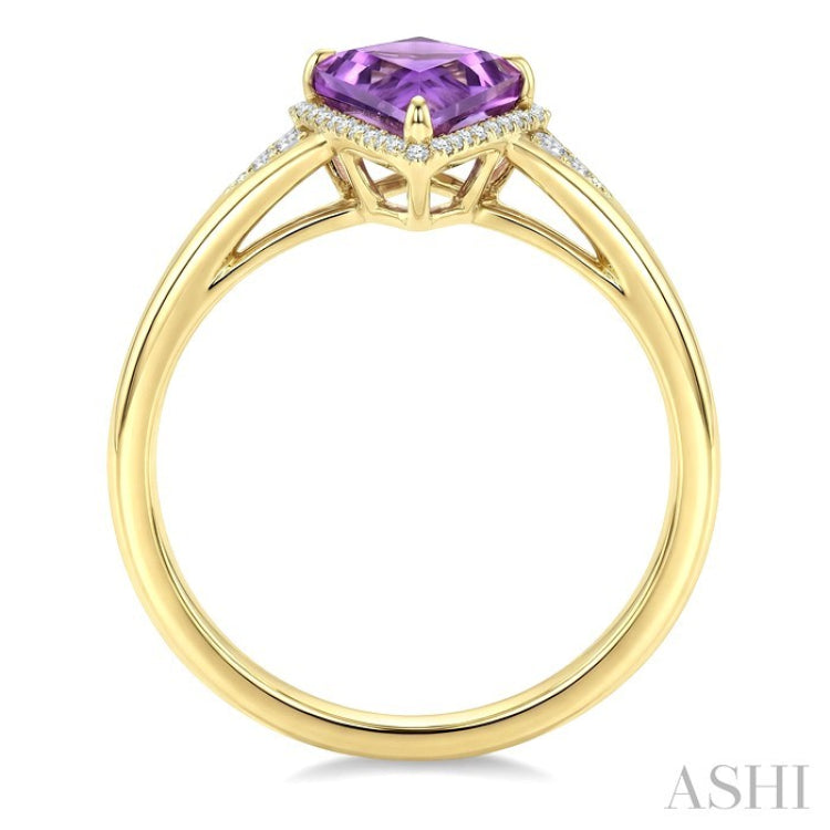 16X7 MM Kite Shape Amethyst and 1/6 Ctw Round Cut Diamond Semi-Precious Ring in 10K Yellow Gold