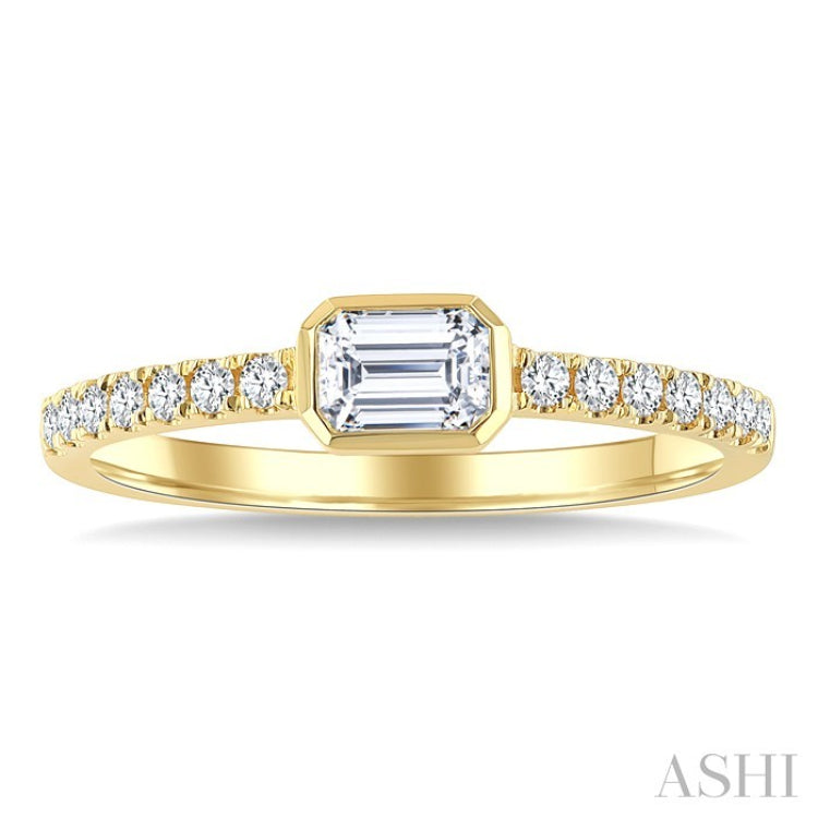 1/2 Ctw East-West Emerald Cut and Round Cut Diamond Ring in 14K Yellow Gold
