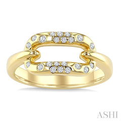 1/5 Ctw Flush Set Paperclip Link Round Cut Diamond Mosaic Ring in 10K Yellow Gold
