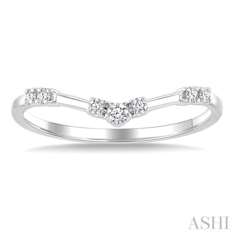 1/10 Ctw Chevron Round Cut Diamond Fashion Band in 14K White Gold