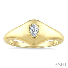 1/5 Ctw Pear Cut Diamond Fashion Signet Ring in 10K Yellow Gold