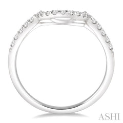 1/4 Ctw Round Cut Diamond Wedding Band in 14K White Gold