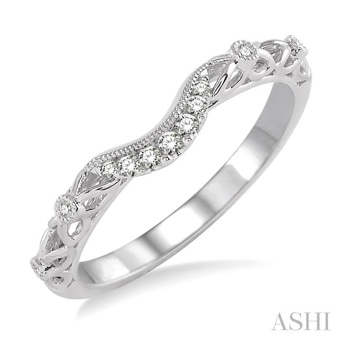 1/10 Ctw Round Cut Diamond Vintage Lattice Wedding Band in 14K White Gold