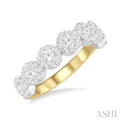 3/4 Ctw Jointed Circular Mount Lovebright Diamond Cluster Band in 14K Yellow and White Gold