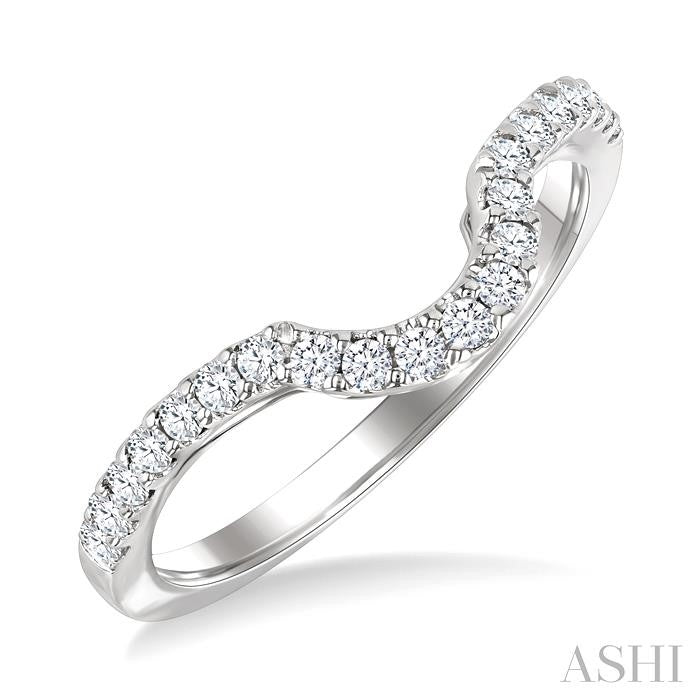 1/4 Ctw Deep Curve Center Round Cut Diamond Wedding Band in 14K White Gold