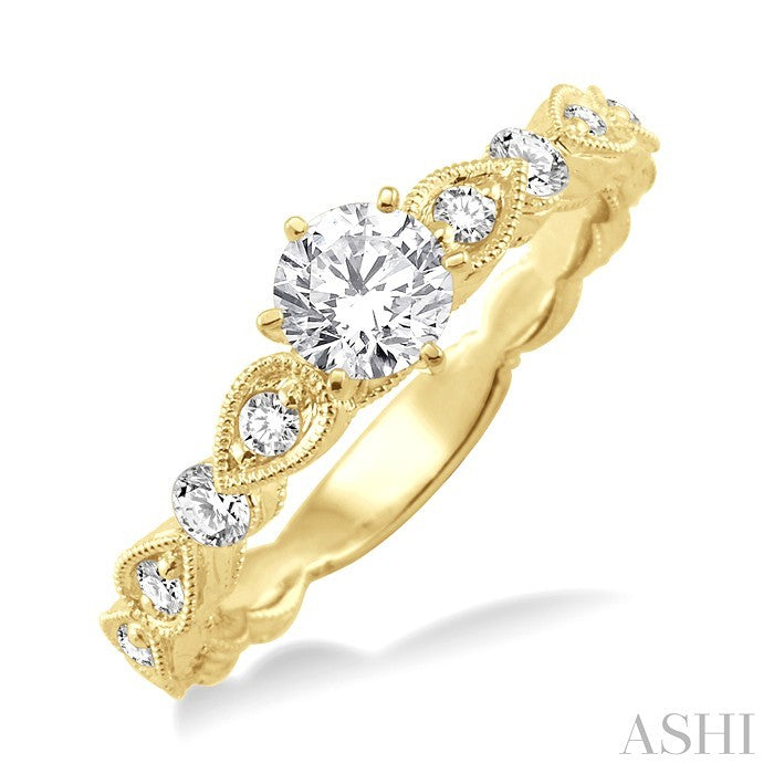 1/2 Ctw Diamond Engagement Ring with 1/4 Ct Round Cut Center Stone in 14K Yellow Gold
