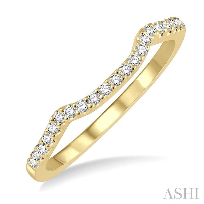 1/6 Ctw Cradle Center Round Cut Diamond Wedding Band in 14K Yellow Gold