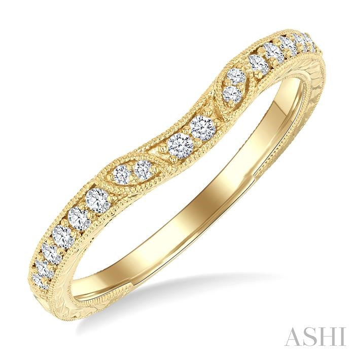 1/6 Ctw Etched and Milgrain Highlighted Round Cut Diamond Wedding Band in 14K Yellow Gold