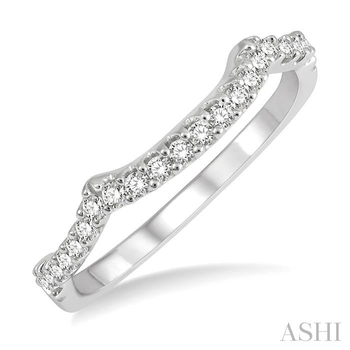 1/4 Ctw Triple Arch Round Cut Diamond Wedding Band in 14K White Gold