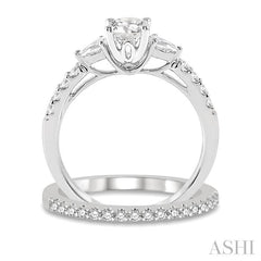 1 Ctw Round & Pear Cut Diamond Wedding Set With 7/8 Ctw Engagement Ring and 1/8 Ctw Wedding Band in 14K White Gold