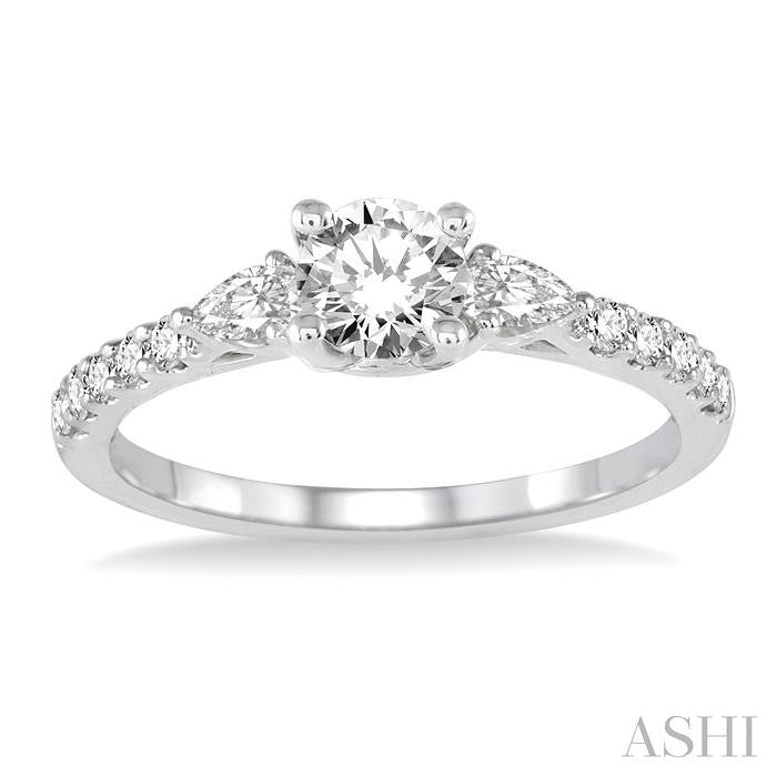 7/8 Ctw Diamond Engagement Ring with 1/2 Ct Round Cut Center Stone in 14K White Gold