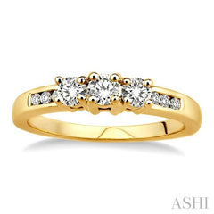 1/2 Ctw Nine Stone Round Cut Diamond Engagement Ring in 14K Yellow Gold