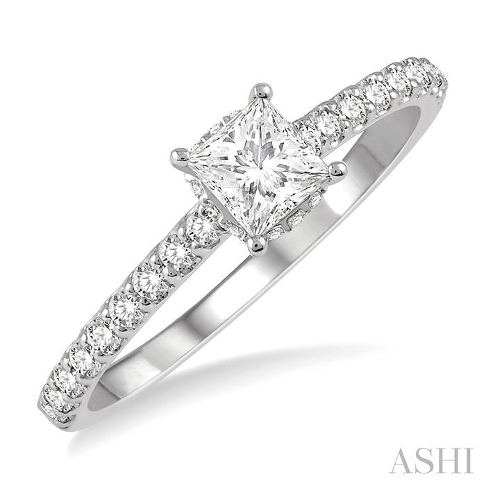 1/2 Ctw Round Cut Diamond Engagement Ring With 1/4 Ct Princess Cut Center Stone in 14K White Gold