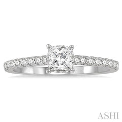 1/2 Ctw Round Cut Diamond Engagement Ring With 1/4 Ct Princess Cut Center Stone in 14K White Gold