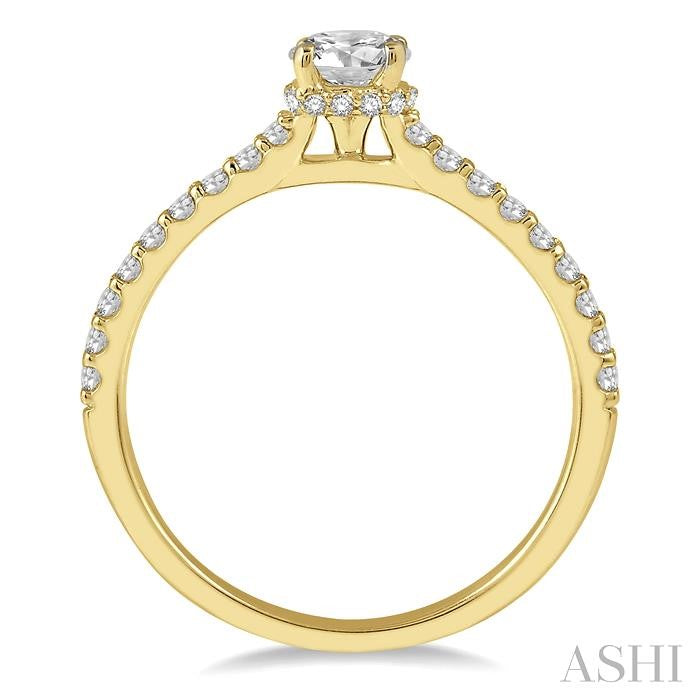 1/2 Ctw Diamond Engagement Ring With 1/4 Ct Round Cut Diamond Center Stone in 14K Yellow Gold