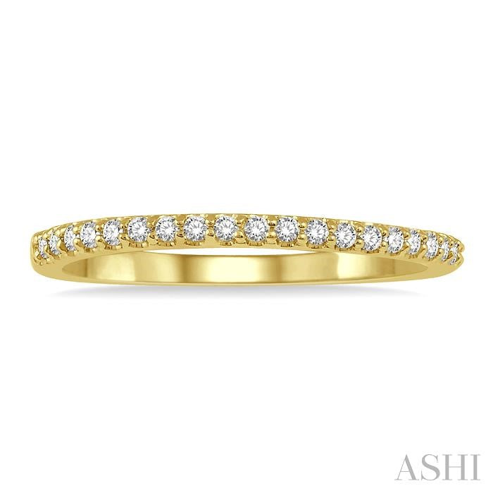 1/6 Ctw Round Cut Diamond Wedding Band in 14K Yellow Gold