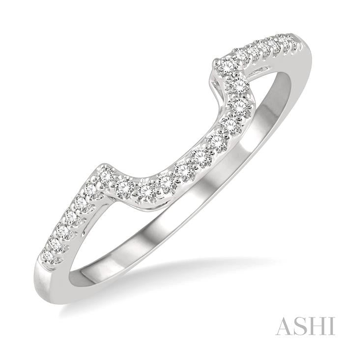 1/5 Ctw Cradle Center Round Cut Diamond Wedding Band in 14K White Gold