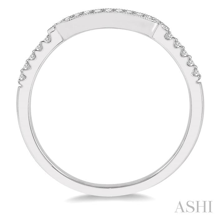 1/10 Ctw Arched Bar Accent Round Cut Diamond Wedding Band in 14K White Gold