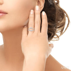 1/2 Ctw Lotus Center Round Cut Diamond Insert Ring in 14K White Gold