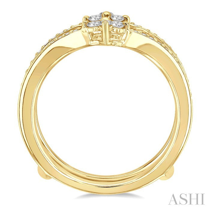 1/3 Ctw Chevron Center Round Cut Diamond Insert Ring in 14K Yellow Gold
