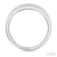 1/2 Ctw Scatter Mixed Diamond Cut Bold Gold Fashion Band in 14K White Gold