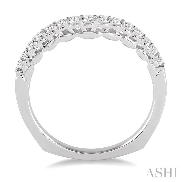 1/3 Ctw Arched Center Round Cut Diamond Wedding Band in 14K White Gold