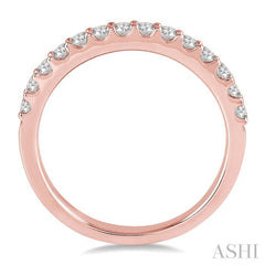 1/2 Ctw Round Cut Diamond Wedding Band in 14K Rose Gold