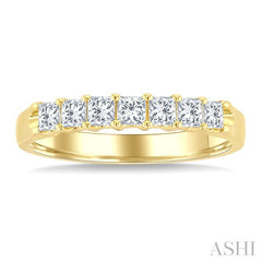1/2 Ctw 7 Stone Princess Cut Diamond Wedding Band in 14K Yellow Gold