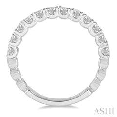 3/4 Ctw Lattice Round Cut Diamond Wedding Band in Platinum
