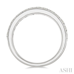 1 1/2 Ctw Round Cut Diamond Eternity Wedding Band in 14K White Gold
