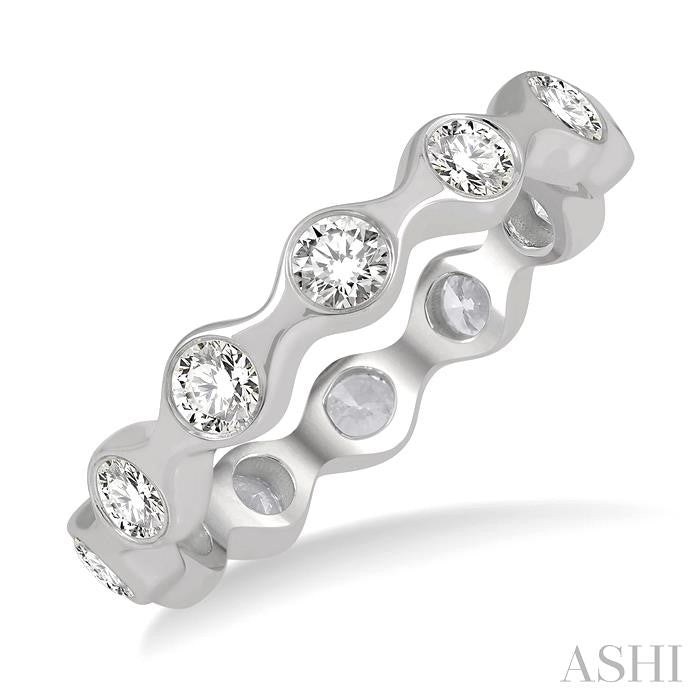 1 Ctw Pinched Circular Mount Round Cut Diamond Eternity Wedding Band in 14K White Gold